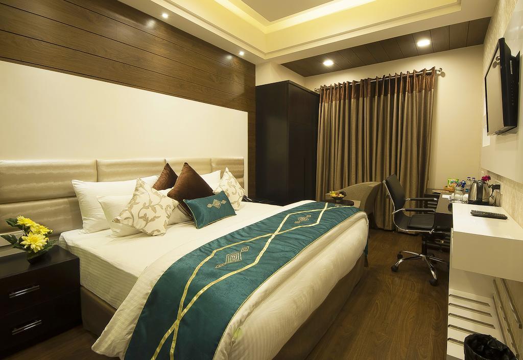 Hotel Taj Princess - Boutique Hotel Delhi  Exteriör bild