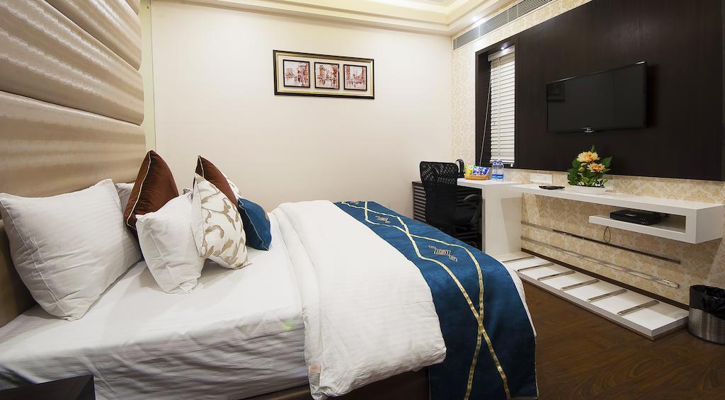 Hotel Taj Princess - Boutique Hotel Delhi  Exteriör bild