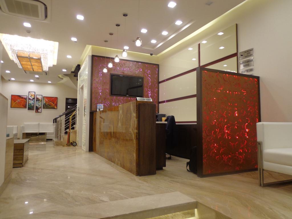 Hotel Taj Princess - Boutique Hotel Delhi  Exteriör bild
