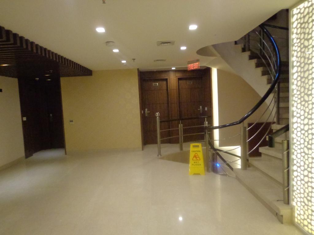 Hotel Taj Princess - Boutique Hotel Delhi  Exteriör bild