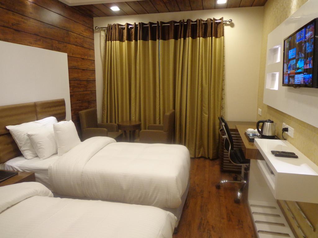 Hotel Taj Princess - Boutique Hotel Delhi  Rum bild