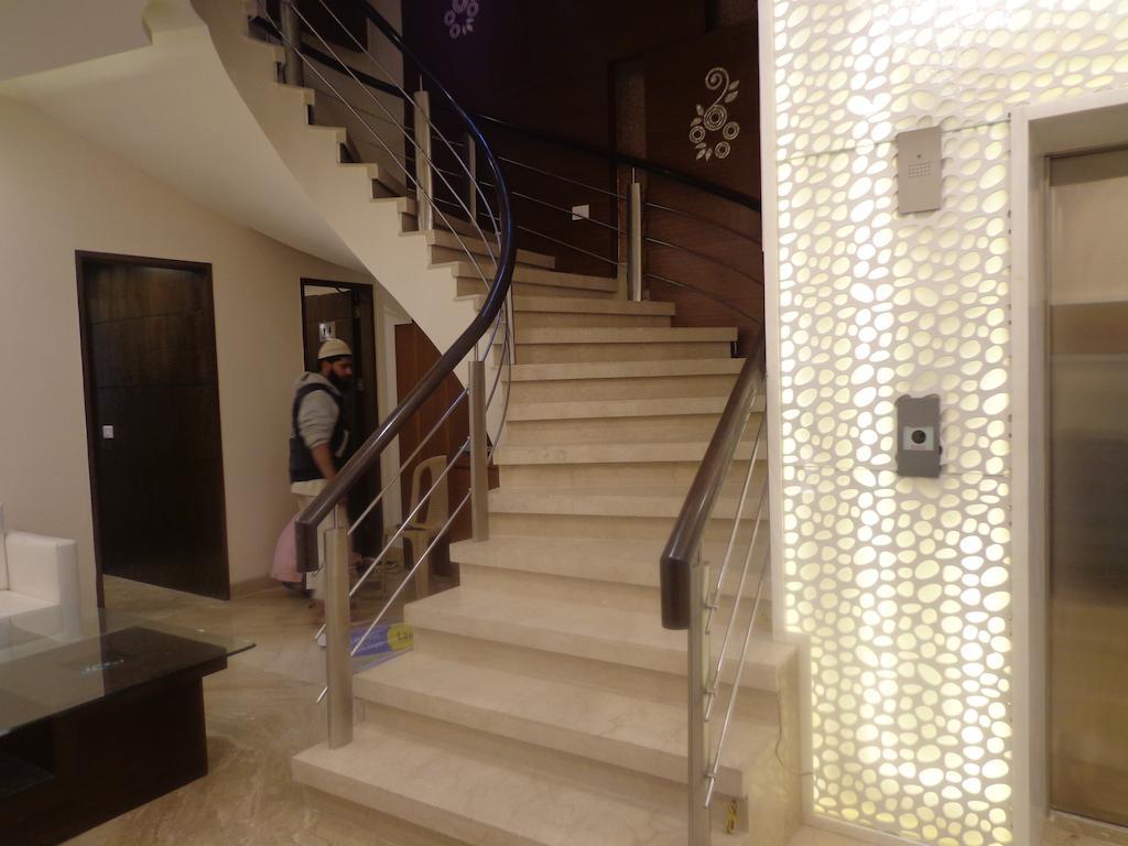 Hotel Taj Princess - Boutique Hotel Delhi  Exteriör bild