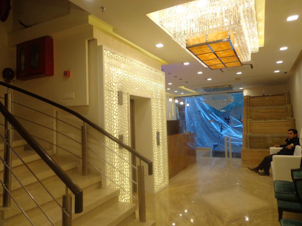 Hotel Taj Princess - Boutique Hotel Delhi  Exteriör bild