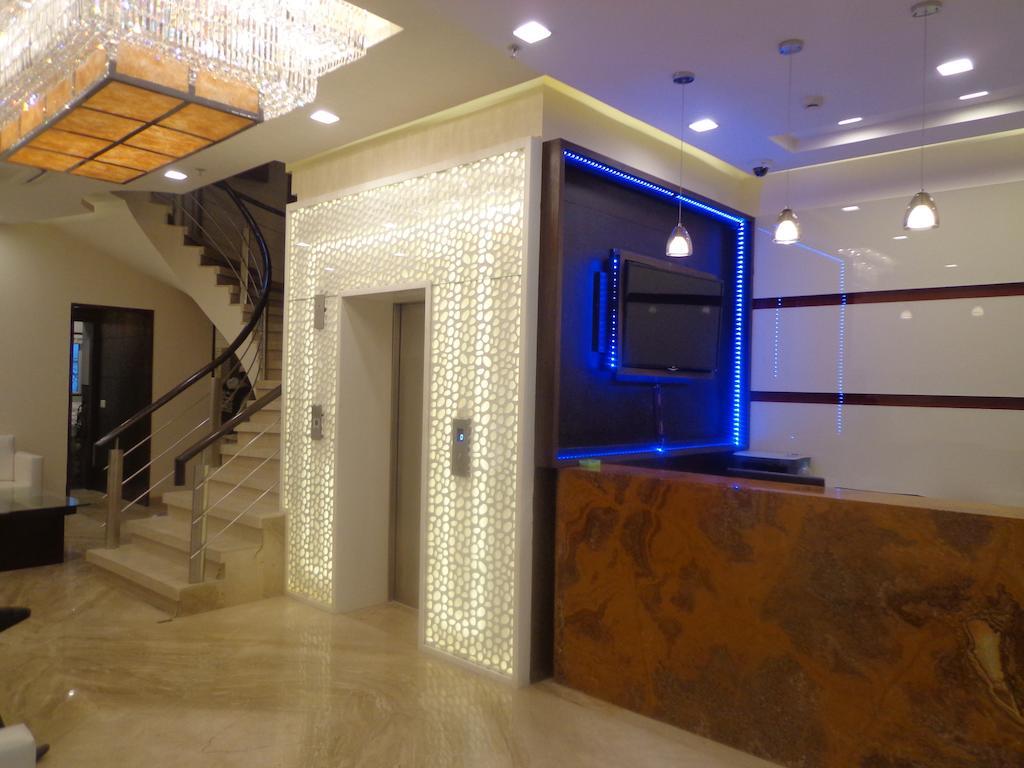 Hotel Taj Princess - Boutique Hotel Delhi  Exteriör bild