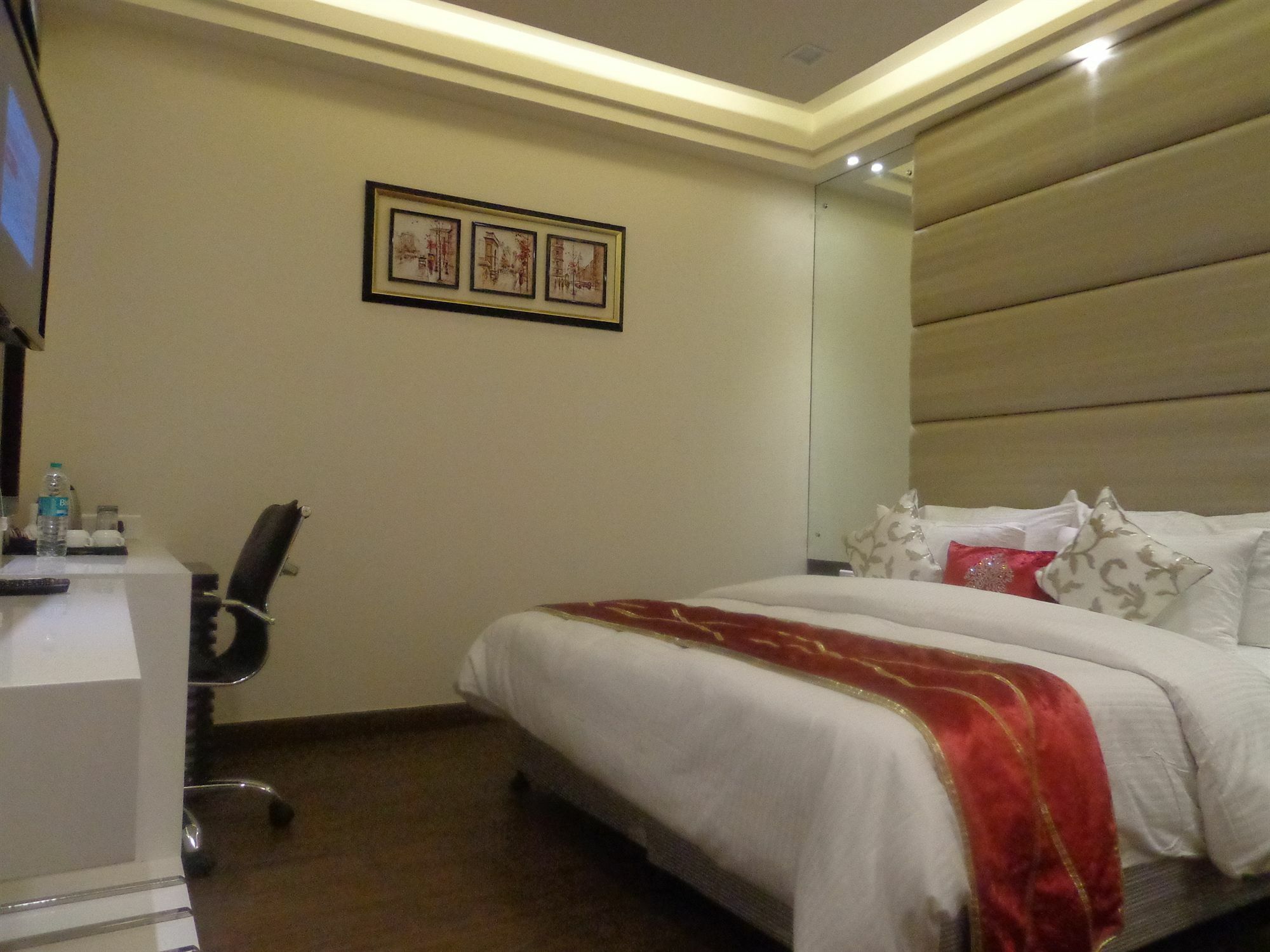 Hotel Taj Princess - Boutique Hotel Delhi  Exteriör bild